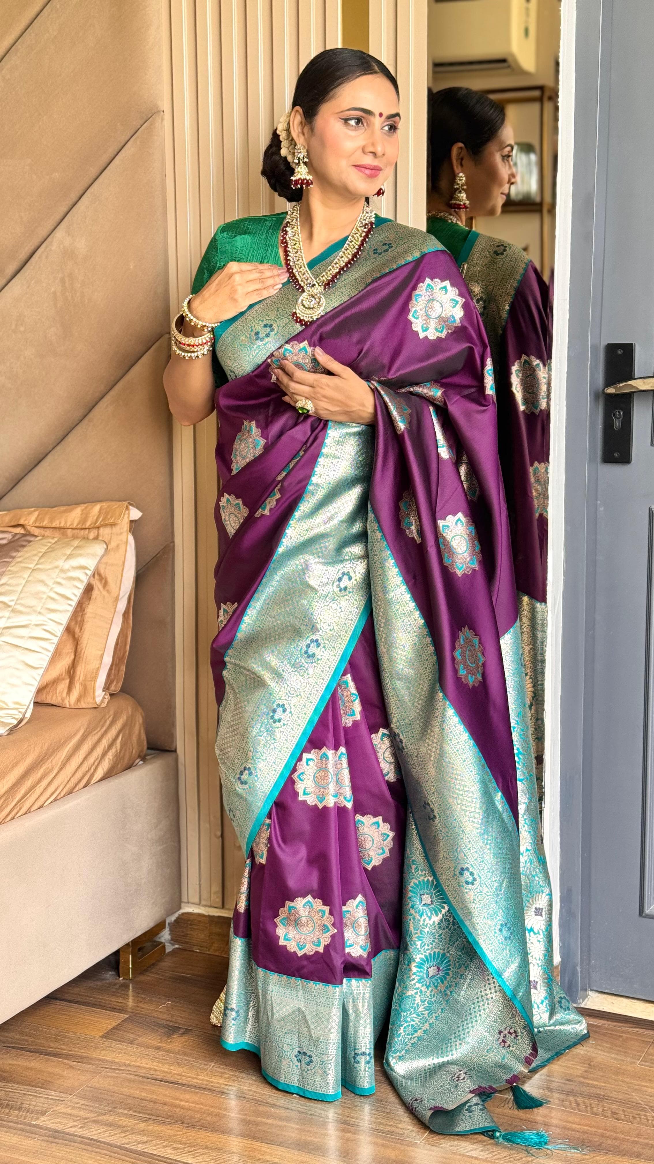 Beautiful Soft & Elegant With Rich & Vibrant Colour Combination Saree - Image 3